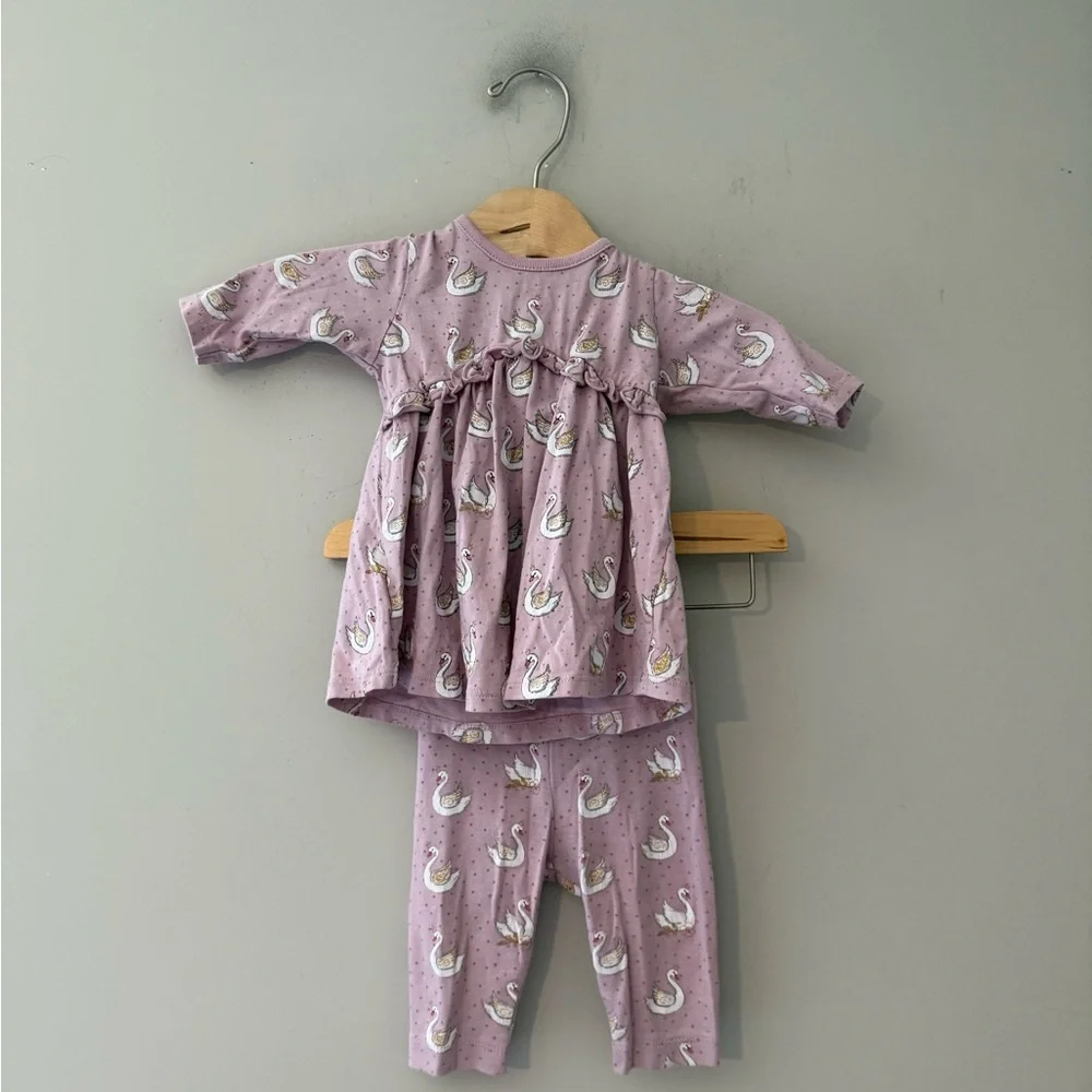 $18 ADD ON Peek Girls Dress and Leggings Matching Set Swans xs (0-3M) Jamie Kay‎